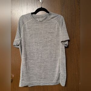 Eddie Bauer Men's Medium Gray Short Sleeve T Shirt Polyester Crew Neck Logo Tee